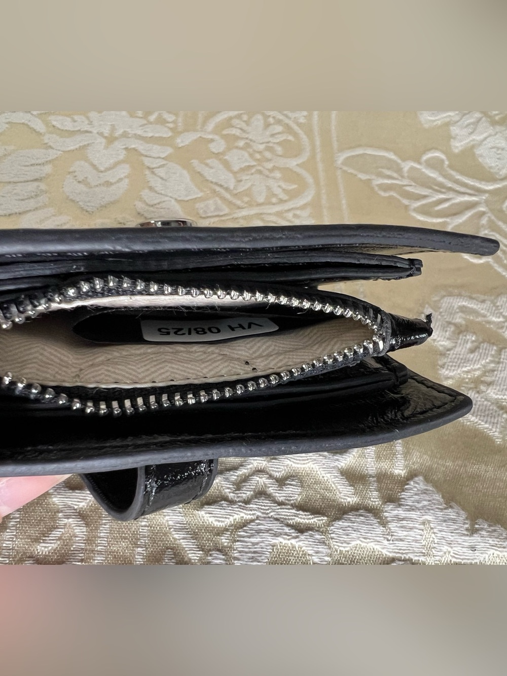 Aimee Kestenberg NWT Black Patent Leather Mini Wallet Card Case Coin Purse - Picture 5 of 5